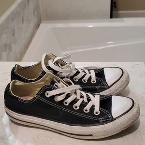 Womens black Converse 7.5